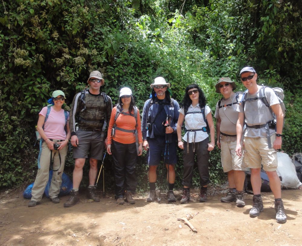 Picture of the group at the start of the Lemosho trail