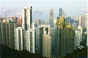 hkpeakvu2.jpg (31210 bytes)