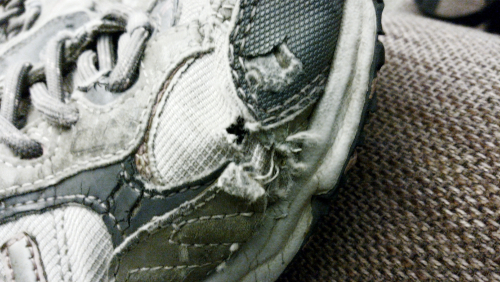 hole in shoe