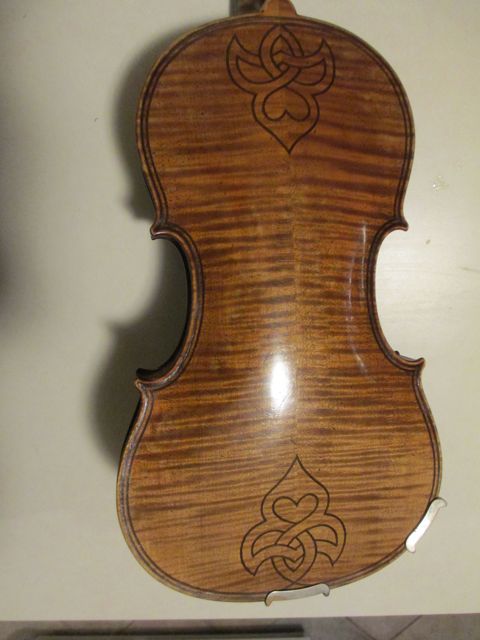 Bo's Fiddle back