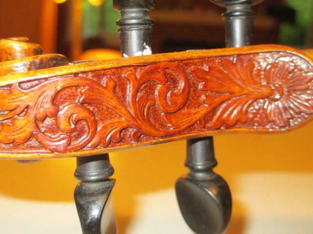 Bo's Fiddle scroll detail